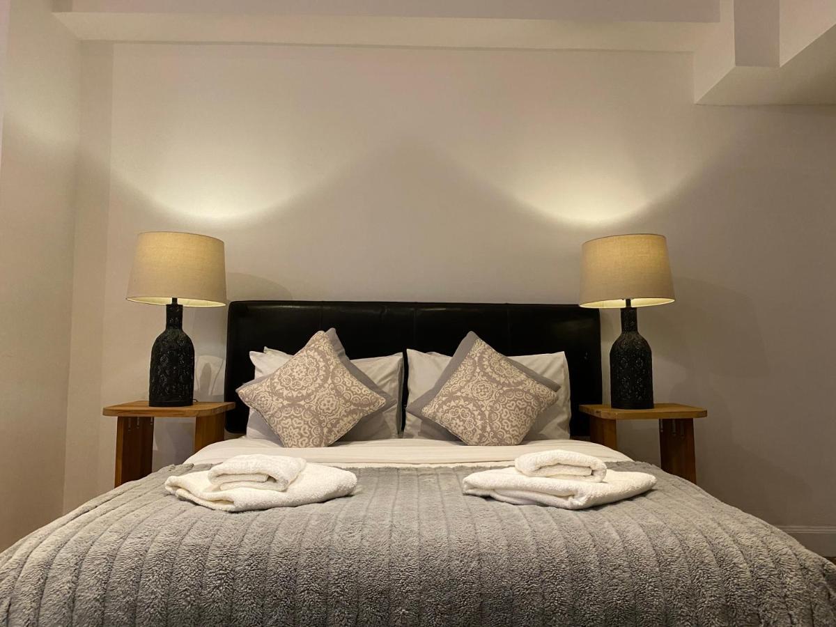 Queen Street Boutique Suites — Photos 3